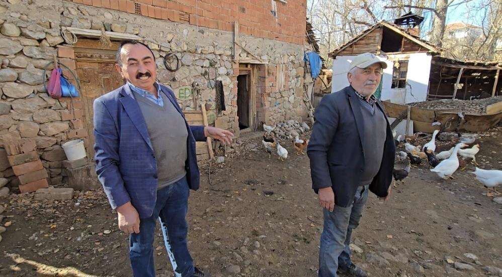 63 yıldır birlikteki kardeşleri eşleri de ayıramadı! Tarla, ev hepsi ortak 5